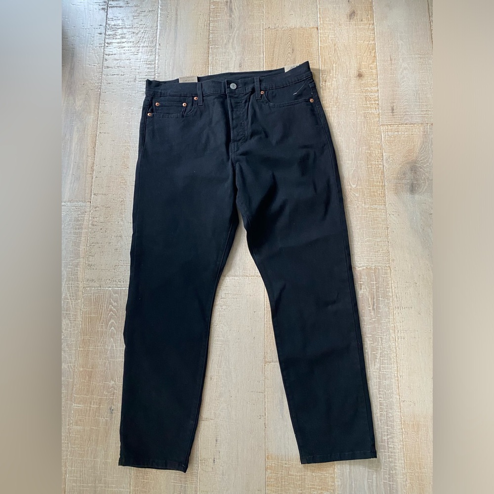 NWT Levi’s Black Mens Jeans Sz. 32 New